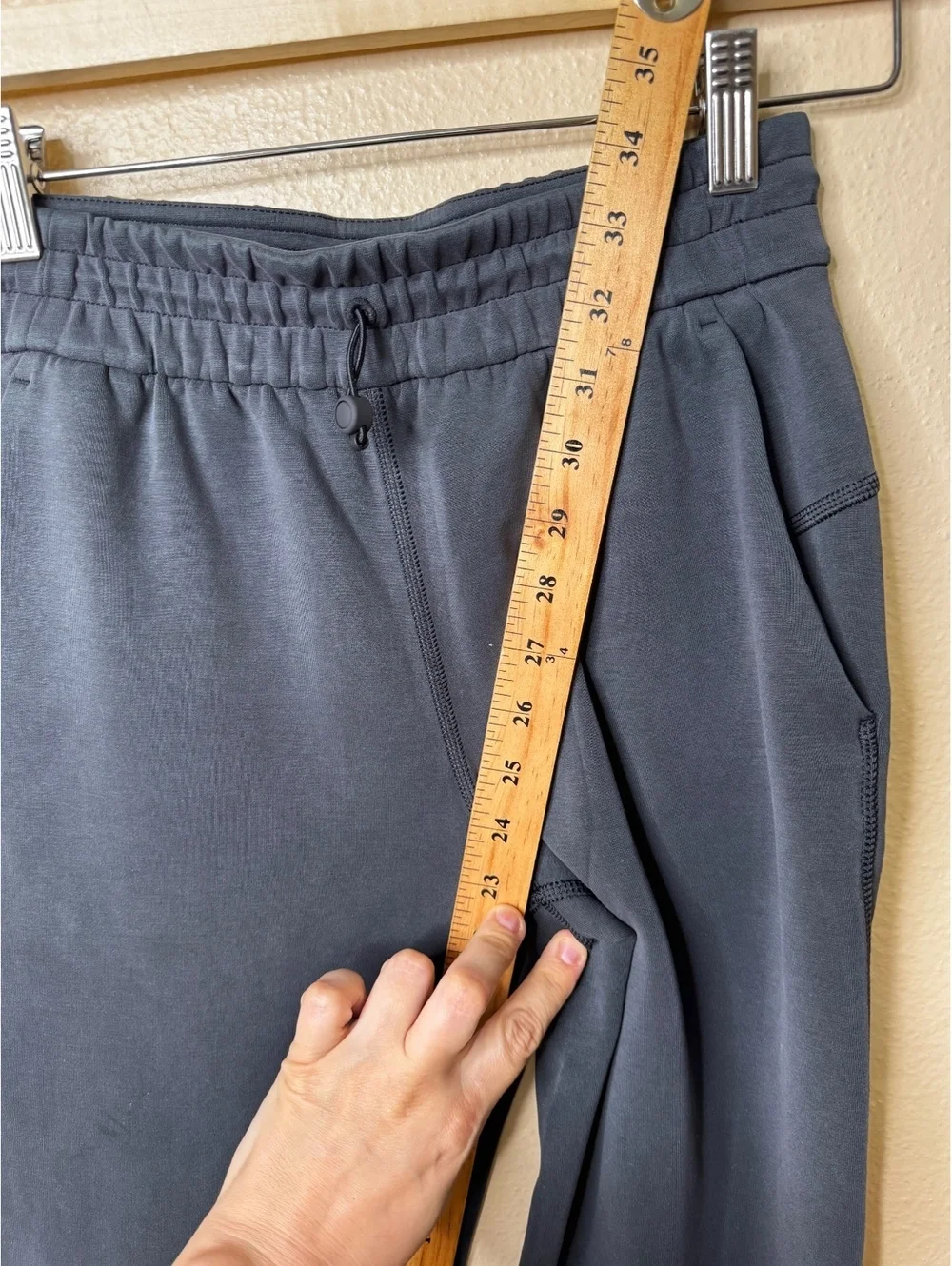 Lululemon Softstreme Women’s 2 Black Cropped Wide Leg Pull-On Pants Drawstring